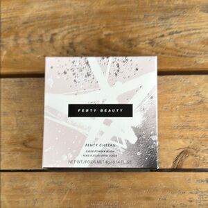 Fenty Beauty Cheeks Out Blush